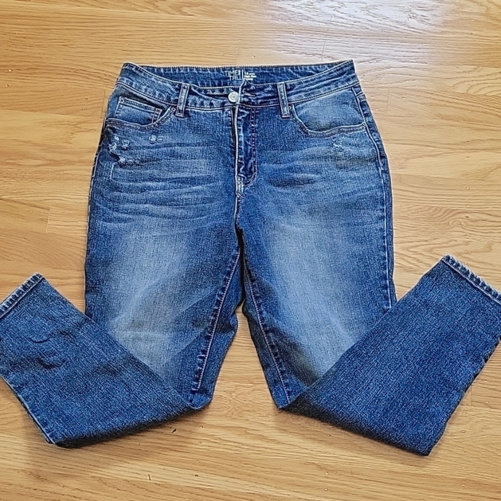 Time and tru high rise skinny faded distress detail jeans